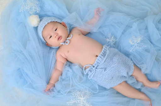 巨野宝宝几个月可以爬行